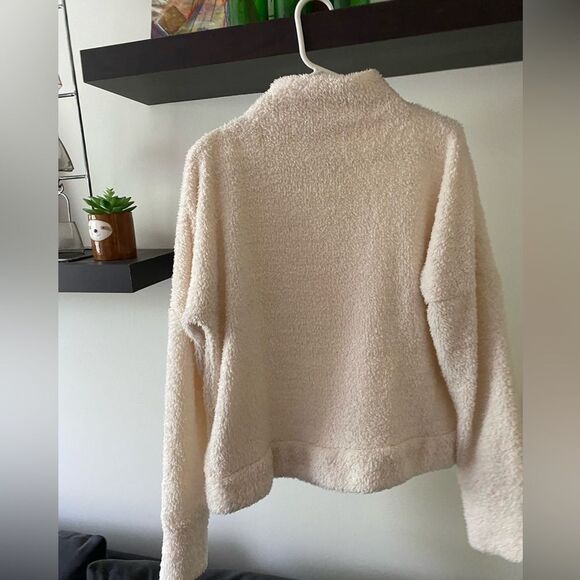Cozy Cream Women's Mock Turtleneck Sweater Size Medium - Picture 2 of 6